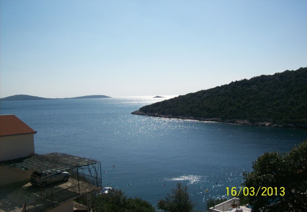 Ferienwohnung in Vinišce - Ferienwohnung in Vinišće mit Balkon, Klimaanlage, W-LAN, Waschmaschine (4753-1)