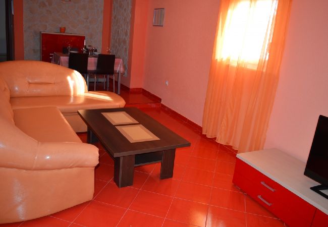 Ferienwohnung in Vinišce - Ferienwohnung in Vinišće mit Balkon, Klimaanlage, W-LAN, Waschmaschine (4753-2) Ferienwohnung in Vinišce - Ferienwohnung in Vinišće mit Balkon, Klimaanlage, W-LAN, Waschmaschine (4753-2)