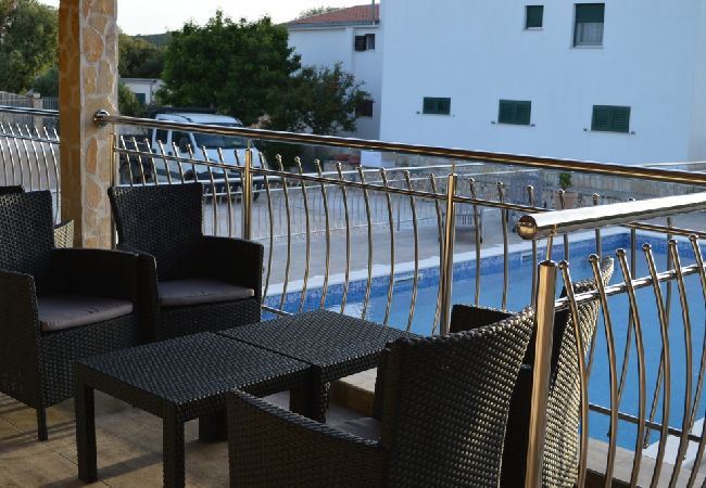 Ferienwohnung in Vinišce - Ferienwohnung in Vinišće mit Balkon, Klimaanlage, W-LAN, Waschmaschine (4753-7) Ferienwohnung in Vinišce - Ferienwohnung in Vinišće mit Balkon, Klimaanlage, W-LAN, Waschmaschine (4753-7)