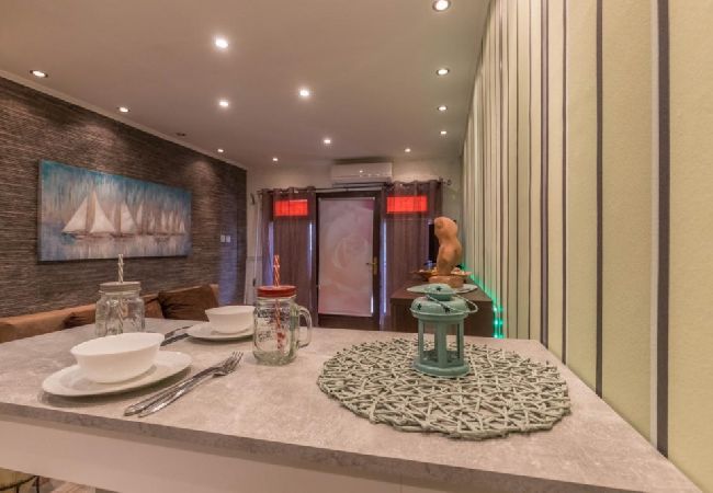 Studio in Crikvenica - Studioapartment in Crikvenica mit Meerblick, Terrasse, Klimaanlage, W-LAN (4628-5) Studio in Crikvenica - Studioapartment in Crikvenica mit Meerblick, Terrasse, Klimaanlage, W-LAN (4628-5)