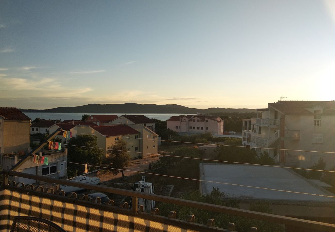 Ferienwohnung in Šibenik-Brodarica - Ferienwohnung in Brodarica mit Meerblick, Balkon, Klimaanlage, W-LAN (4731-4)