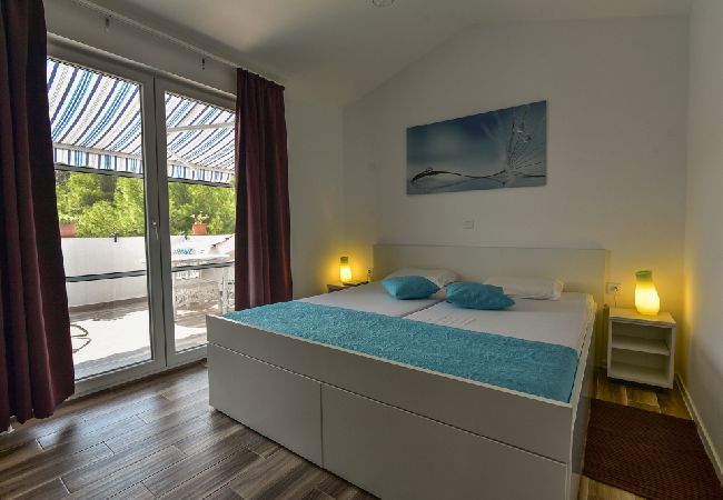 Studio in Vir - Studioapartment in Vir mit Terrasse, Klimaanlage, W-LAN, Waschmaschine (4781-1) Studio in Vir - Studioapartment in Vir mit Terrasse, Klimaanlage, W-LAN, Waschmaschine (4781-1)