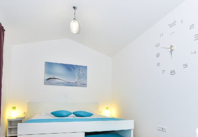 Studio in Vir - Studioapartment in Vir mit Terrasse, Klimaanlage, W-LAN, Waschmaschine (4781-1) Studio in Vir - Studioapartment in Vir mit Terrasse, Klimaanlage, W-LAN, Waschmaschine (4781-1)