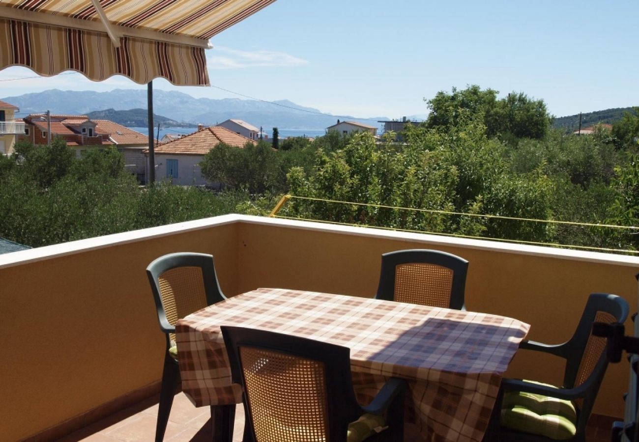 Ferienwohnung in Slatine - Ferienwohnung in Slatine mit Meerblick, Balkon, Klimaanlage, W-LAN (4784-1)