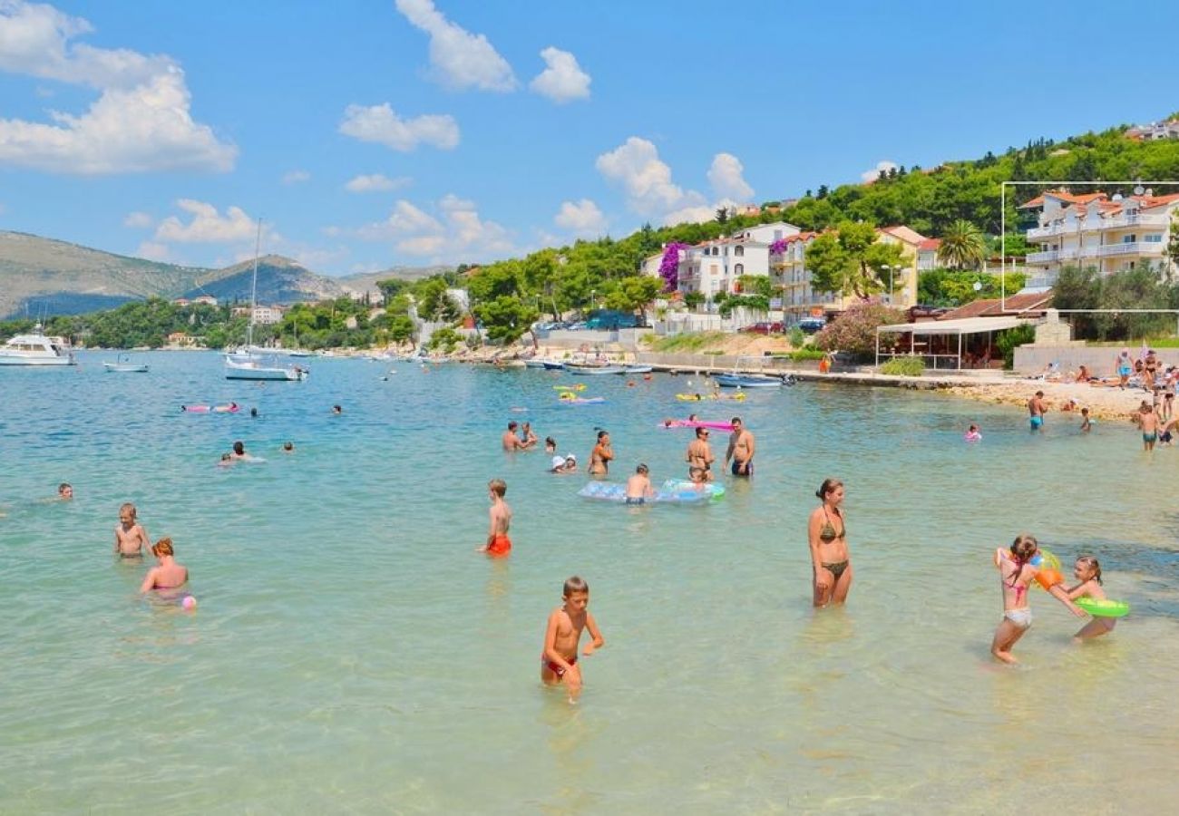 Ferienwohnung in Trogir - Ferienwohnung in Trogir mit Meerblick, Balkon, Klimaanlage, W-LAN (4786-1)