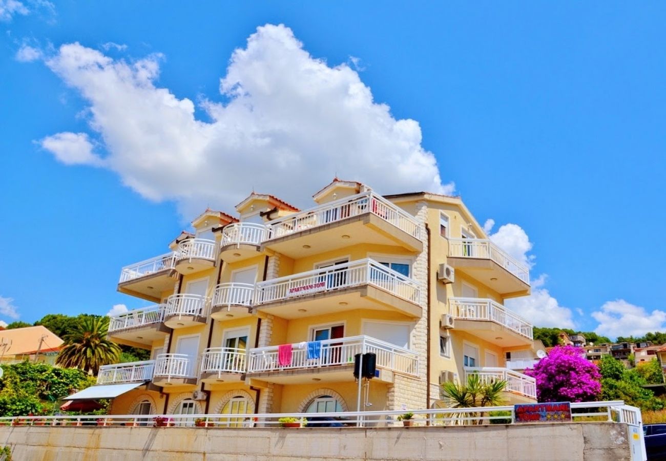 Ferienwohnung in Trogir - Ferienwohnung in Trogir mit Meerblick, Balkon, Klimaanlage, W-LAN (4786-1)