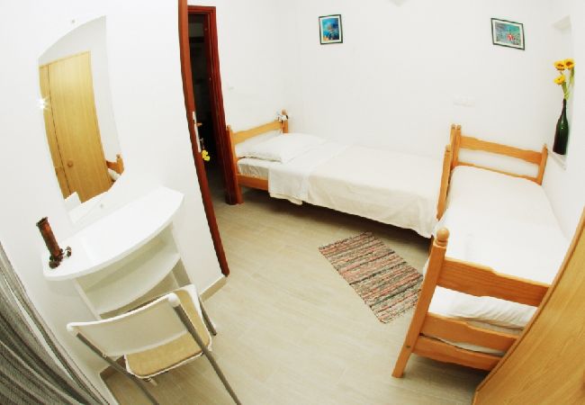 Ferienwohnung in Trogir - Ferienwohnung in Trogir mit Terrasse, Klimaanlage, W-LAN (4787-1) Ferienwohnung in Trogir - Ferienwohnung in Trogir mit Terrasse, Klimaanlage, W-LAN (4787-1)