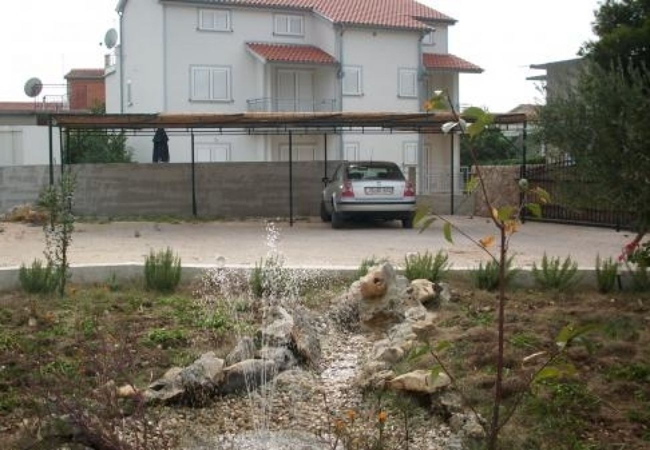 Ferienwohnung in Pirovac - Ferienwohnung in Pirovac mit Terrasse, Klimaanlage, W-LAN, Waschmaschine (4793-1)