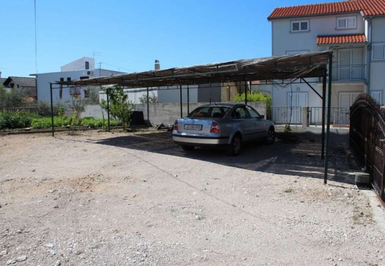 Ferienwohnung in Pirovac - Ferienwohnung in Pirovac mit Terrasse, Klimaanlage, W-LAN, Waschmaschine (4793-1)