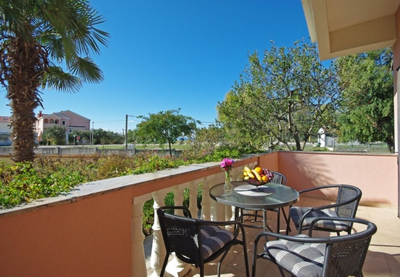 Ferienwohnung in Nin - Ferienwohnung in Zaton (Zadar) mit Meerblick, Balkon, Klimaanlage, W-LAN (4810-1)