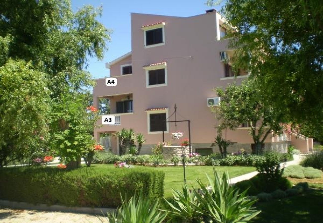 Ferienwohnung in Nin - Ferienwohnung in Zaton (Zadar) mit Meerblick, Loggia, Klimaanlage, W-LAN (4810-3)