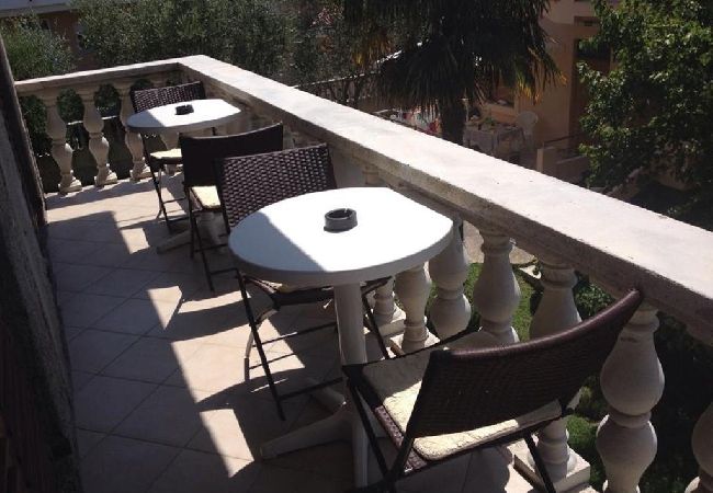 Ferienwohnung in Sukošan - Ferienwohnung in Sukošan mit Terrasse, Klimaanlage, W-LAN (4813-2) Ferienwohnung in Sukošan - Ferienwohnung in Sukošan mit Terrasse, Klimaanlage, W-LAN (4813-2)