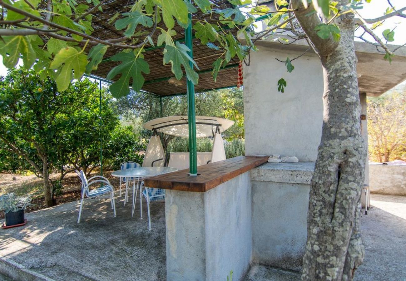 Ferienwohnung in Slatine - Ferienwohnung in Slatine mit Terrasse, Klimaanlage, W-LAN (4789-1)