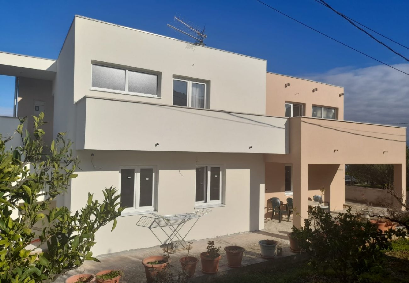 Ferienwohnung in Slatine - Ferienwohnung in Slatine mit Meerblick, Terrasse, Klimaanlage, W-LAN (4789-4)