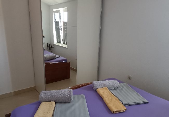 Ferienwohnung in Biograd na moru - Ferienwohnung in Biograd na Moru mit Meerblick, Balkon, Klimaanlage, W-LAN (4818-4) Ferienwohnung in Biograd na moru - Ferienwohnung in Biograd na Moru mit Meerblick, Balkon, Klimaanlage, W-LAN (4818-4)
