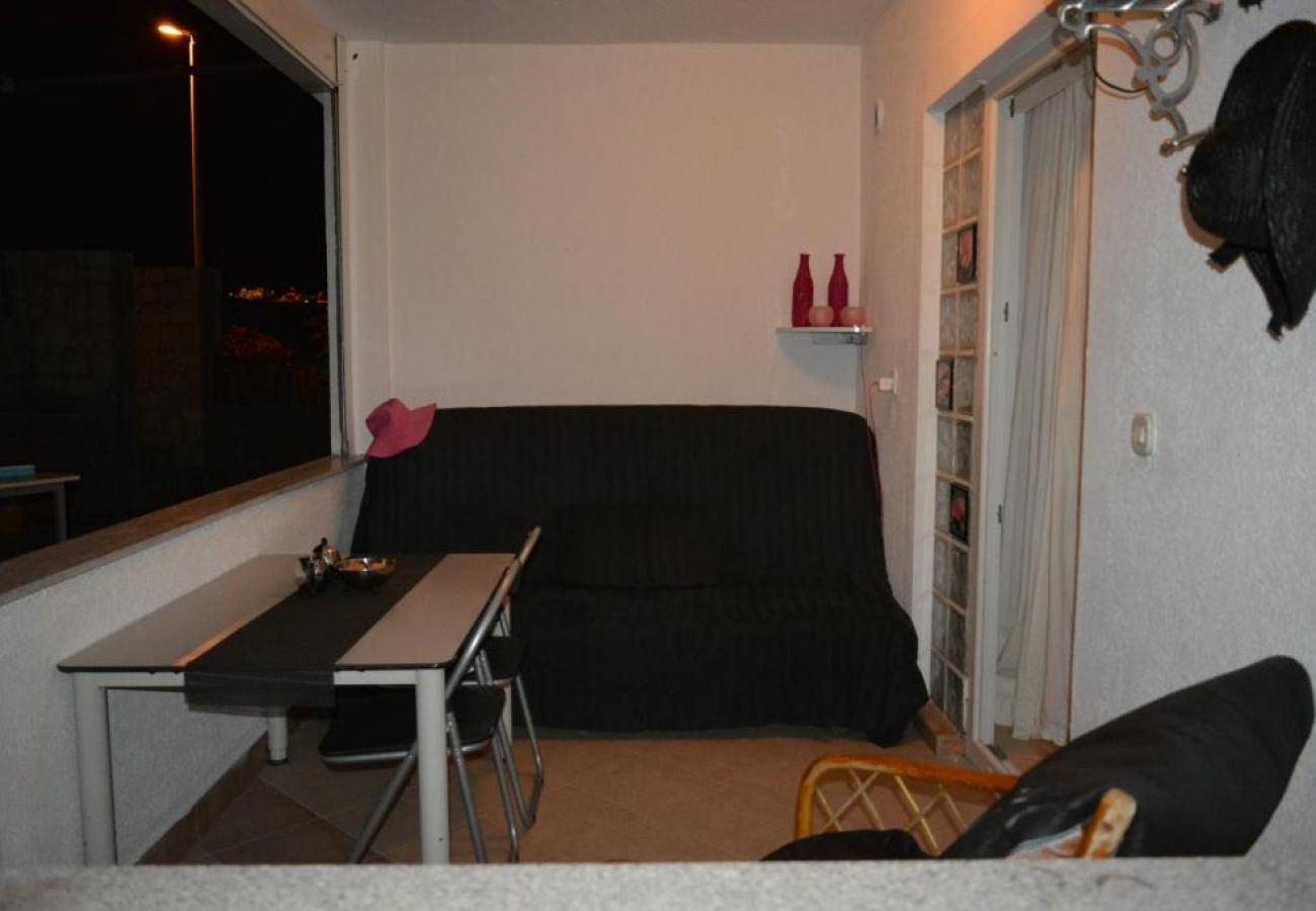 Studio in Vrsi - Studioapartment in Vrsi mit Terrasse, Klimaanlage, W-LAN (4824-1)