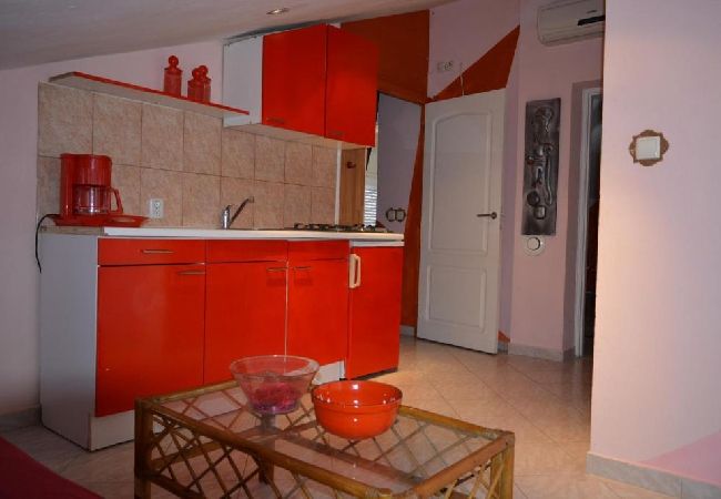 Ferienwohnung in Vrsi - Ferienwohnung in Vrsi mit Balkon, Klimaanlage, W-LAN (4824-6) Ferienwohnung in Vrsi - Ferienwohnung in Vrsi mit Balkon, Klimaanlage, W-LAN (4824-6)
