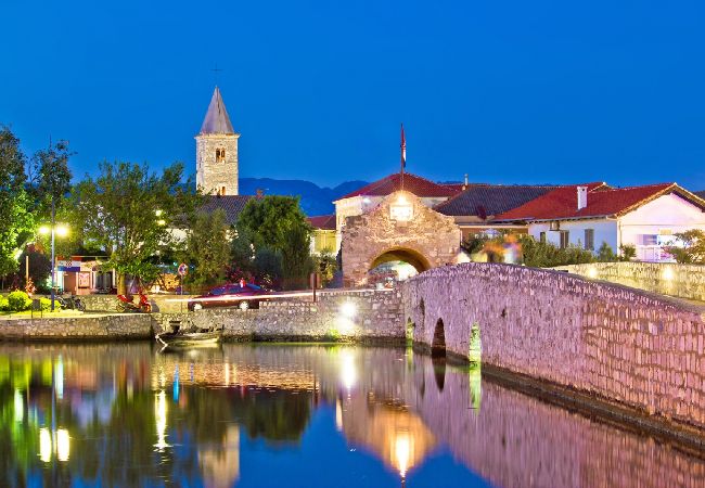 Ferienwohnung in Nin - Ferienwohnung in Zaton (Zadar) mit Terrasse, Klimaanlage, W-LAN, Waschmaschine (4828-1) Ferienwohnung in Nin - Ferienwohnung in Zaton (Zadar) mit Terrasse, Klimaanlage, W-LAN, Waschmaschine (4828-1)