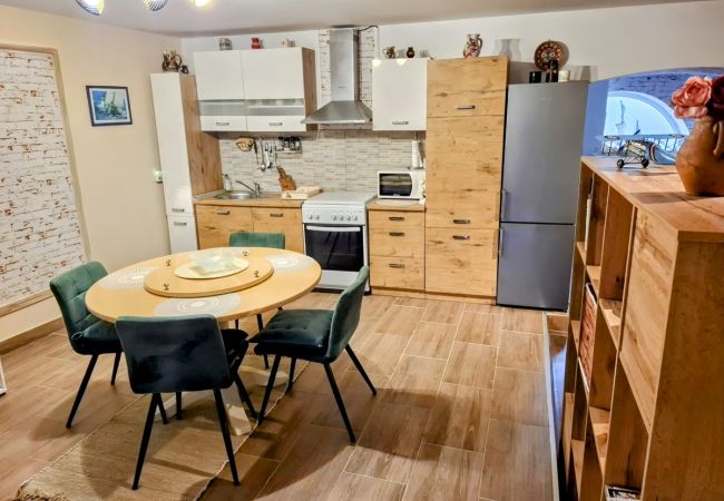 Ferienwohnung in Nin - Ferienwohnung in Zaton (Zadar) mit Terrasse, Klimaanlage, W-LAN, Waschmaschine (4828-1) Ferienwohnung in Nin - Ferienwohnung in Zaton (Zadar) mit Terrasse, Klimaanlage, W-LAN, Waschmaschine (4828-1)