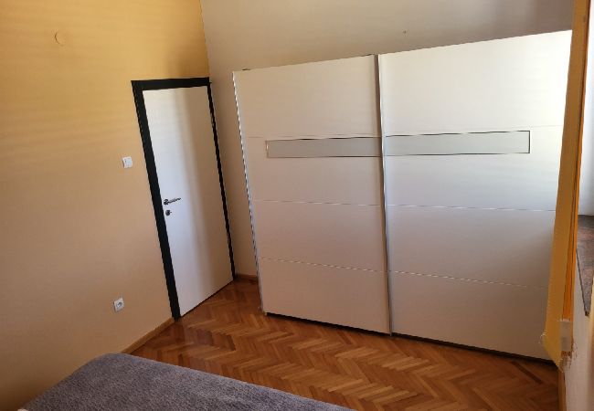 Ferienwohnung in Vrsi - Ferienwohnung in Vrsi mit Terrasse, Klimaanlage, W-LAN, Waschmaschine (4836-1) Ferienwohnung in Vrsi - Ferienwohnung in Vrsi mit Terrasse, Klimaanlage, W-LAN, Waschmaschine (4836-1)