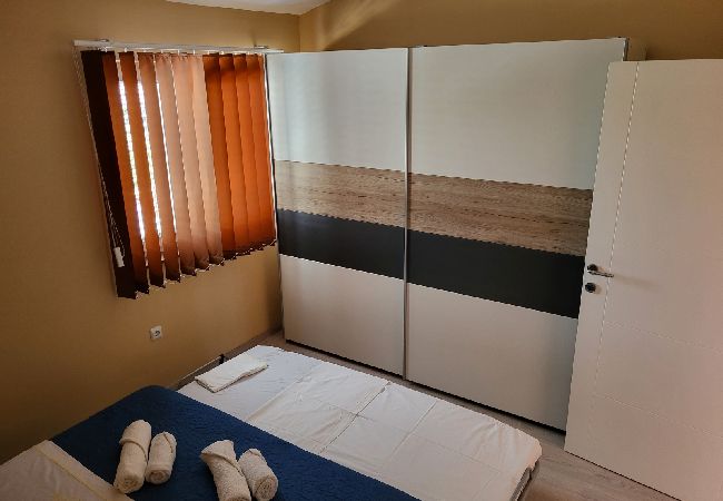 Ferienwohnung in Vrsi - Ferienwohnung in Vrsi mit Meerblick, Terrasse, Klimaanlage, W-LAN (4836-2) Ferienwohnung in Vrsi - Ferienwohnung in Vrsi mit Meerblick, Terrasse, Klimaanlage, W-LAN (4836-2)