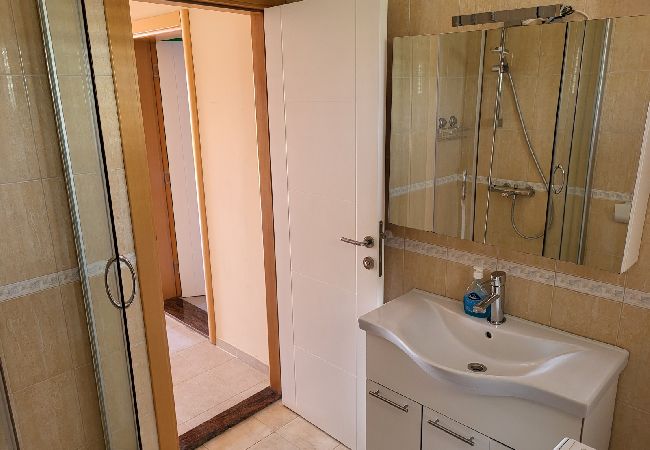 Ferienwohnung in Vrsi - Ferienwohnung in Vrsi mit Meerblick, Terrasse, Klimaanlage, W-LAN (4836-2) Ferienwohnung in Vrsi - Ferienwohnung in Vrsi mit Meerblick, Terrasse, Klimaanlage, W-LAN (4836-2)