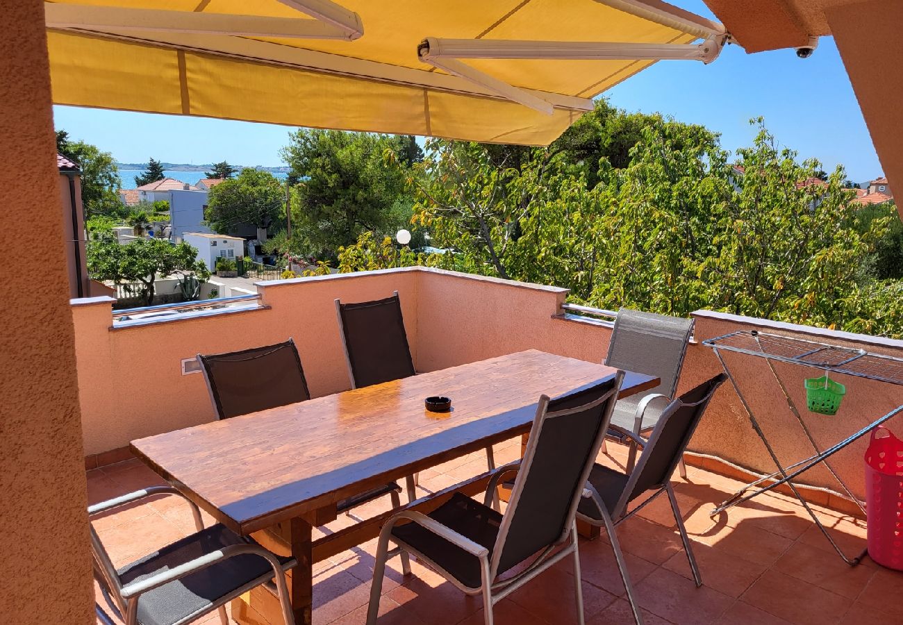 Ferienwohnung in Vrsi - Ferienwohnung in Vrsi mit Meerblick, Terrasse, Klimaanlage, W-LAN (4836-2)