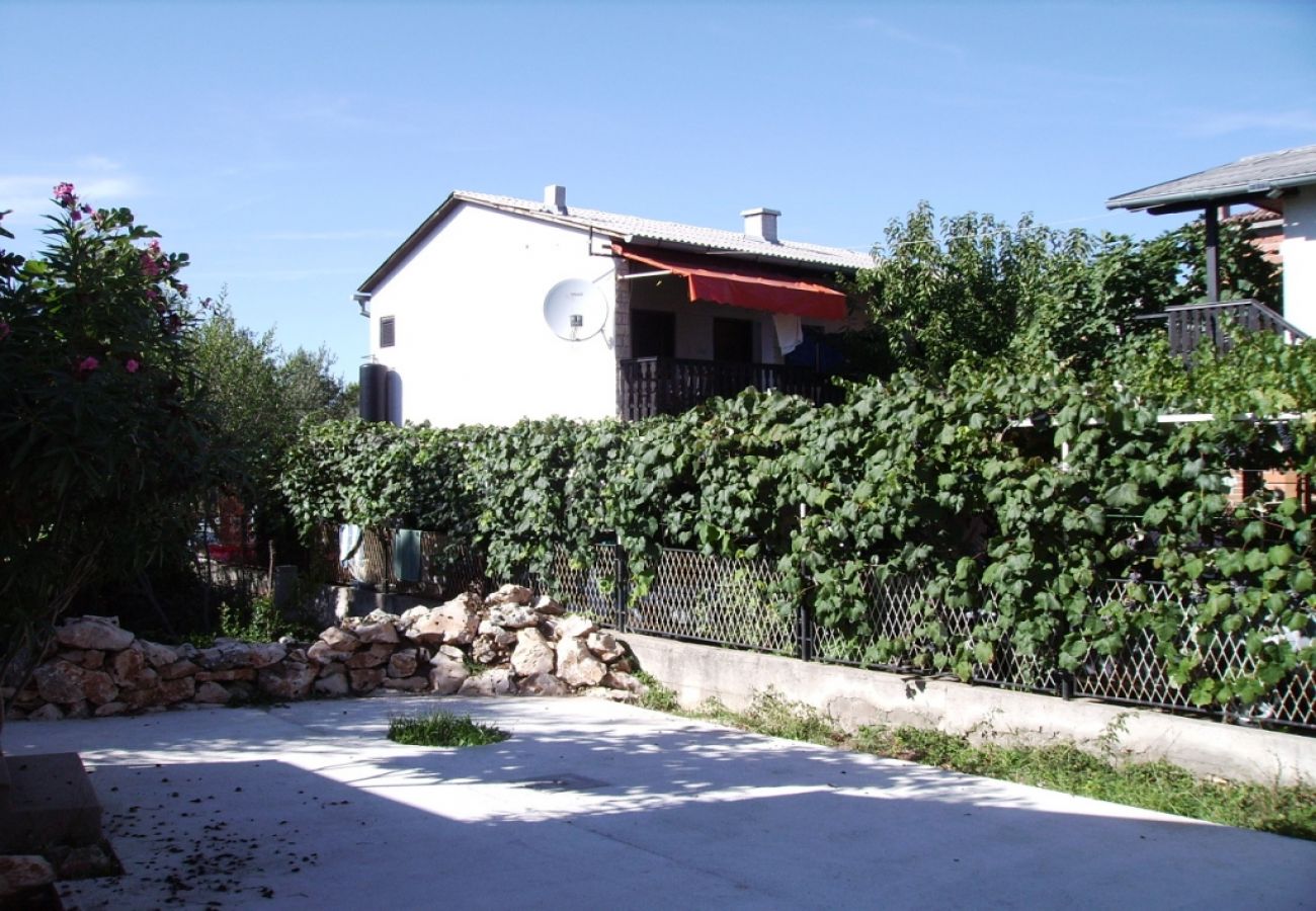 Ferienwohnung in Ždrelac - Ferienwohnung in Ždrelac mit Balkon, Klimaanlage, W-LAN, Waschmaschine (4834-1)