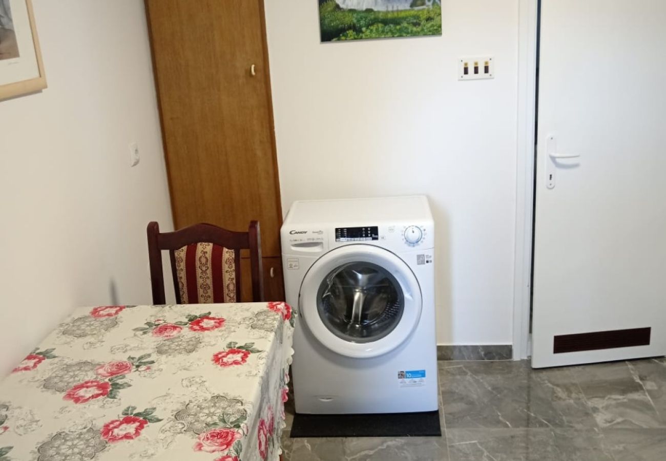 Ferienwohnung in Ždrelac - Ferienwohnung in Ždrelac mit Balkon, Klimaanlage, W-LAN, Spülmaschine (4834-3)