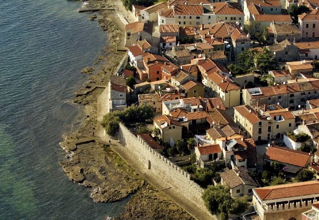 Ferienwohnung in Novigrad - Ferienwohnung in Novigrad mit Balkon, Klimaanlage (4833-2) Ferienwohnung in Novigrad - Ferienwohnung in Novigrad mit Balkon, Klimaanlage (4833-2)