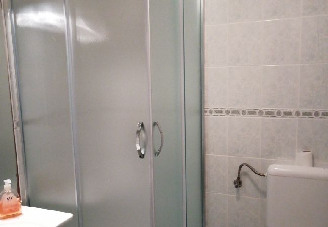 Ferienwohnung in Kustici - Ferienwohnung in Kustici mit Balkon, W-LAN, Waschmaschine (4847-1) Ferienwohnung in Kustici - Ferienwohnung in Kustici mit Balkon, W-LAN, Waschmaschine (4847-1)