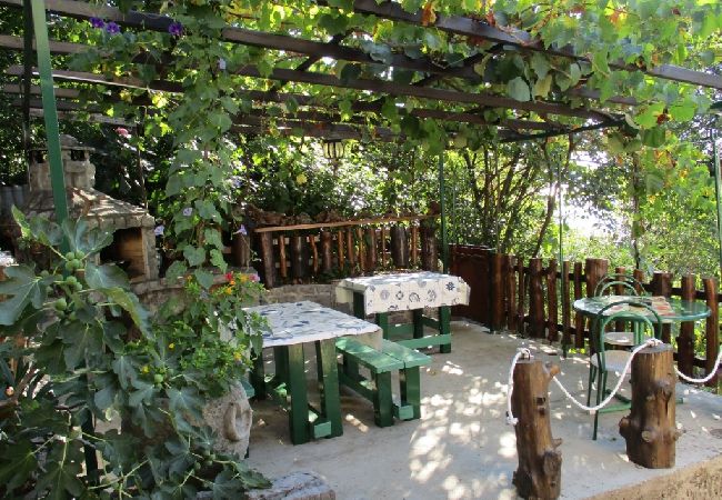 Ferienwohnung in Icici - Ferienwohnung in Ičići mit Meerblick, Terrasse, W-LAN (4870-1) Ferienwohnung in Icici - Ferienwohnung in Ičići mit Meerblick, Terrasse, W-LAN (4870-1)