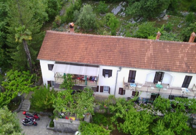 Ferienwohnung in Icici - Ferienwohnung in Ičići mit Meerblick, Terrasse, W-LAN (4870-1) Ferienwohnung in Icici - Ferienwohnung in Ičići mit Meerblick, Terrasse, W-LAN (4870-1)