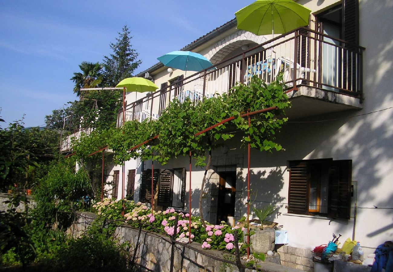 Ferienwohnung in Icici - Ferienwohnung in Ičići mit Meerblick, Terrasse, W-LAN (4870-1)