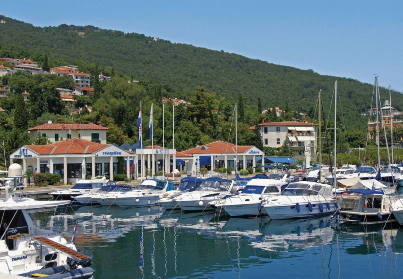 Ferienwohnung in Icici - Ferienwohnung in Ičići mit Meerblick, Terrasse, W-LAN (4870-1)