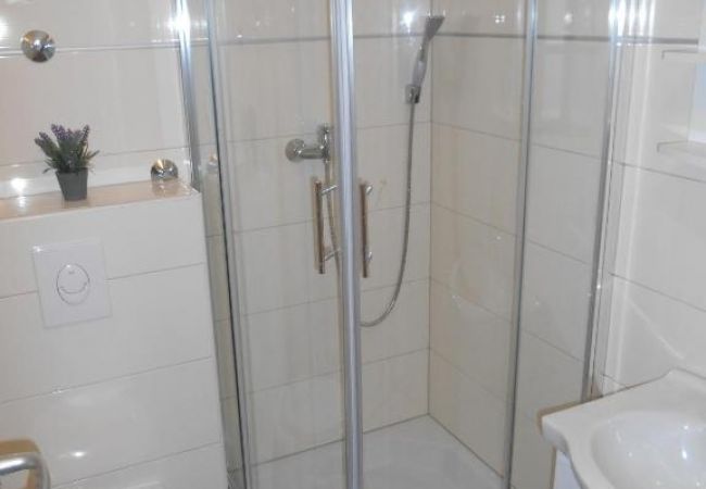 Studio in Hvar - Studioapartment in Hvar-Stadt mit Terrasse, Klimaanlage, W-LAN, Spülmaschine (4858-3) Studio in Hvar - Studioapartment in Hvar-Stadt mit Terrasse, Klimaanlage, W-LAN, Spülmaschine (4858-3)