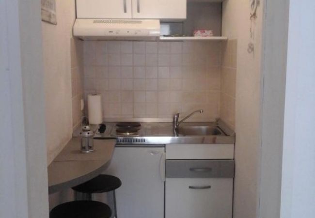 Studio in Hvar - Studioapartment in Hvar-Stadt mit Terrasse, Klimaanlage, W-LAN (4858-4) Studio in Hvar - Studioapartment in Hvar-Stadt mit Terrasse, Klimaanlage, W-LAN (4858-4)