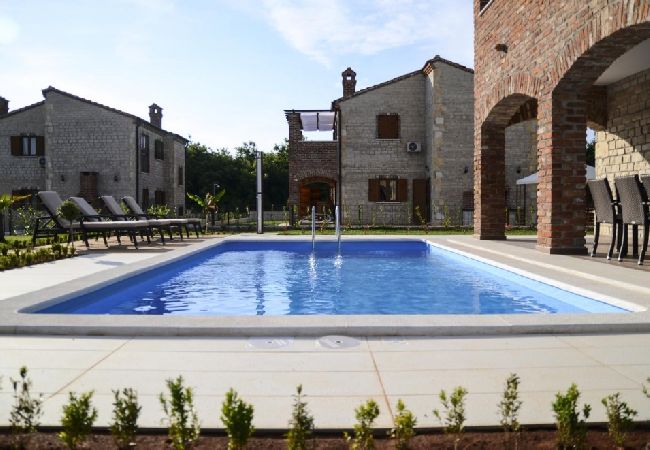 Ferienhaus in Svetvincenat - Ferienhaus in Svetvinčenat mit Terrasse, Klimaanlage, W-LAN, Waschmaschine (4843-1) Ferienhaus in Svetvincenat - Ferienhaus in Svetvinčenat mit Terrasse, Klimaanlage, W-LAN, Waschmaschine (4843-1)
