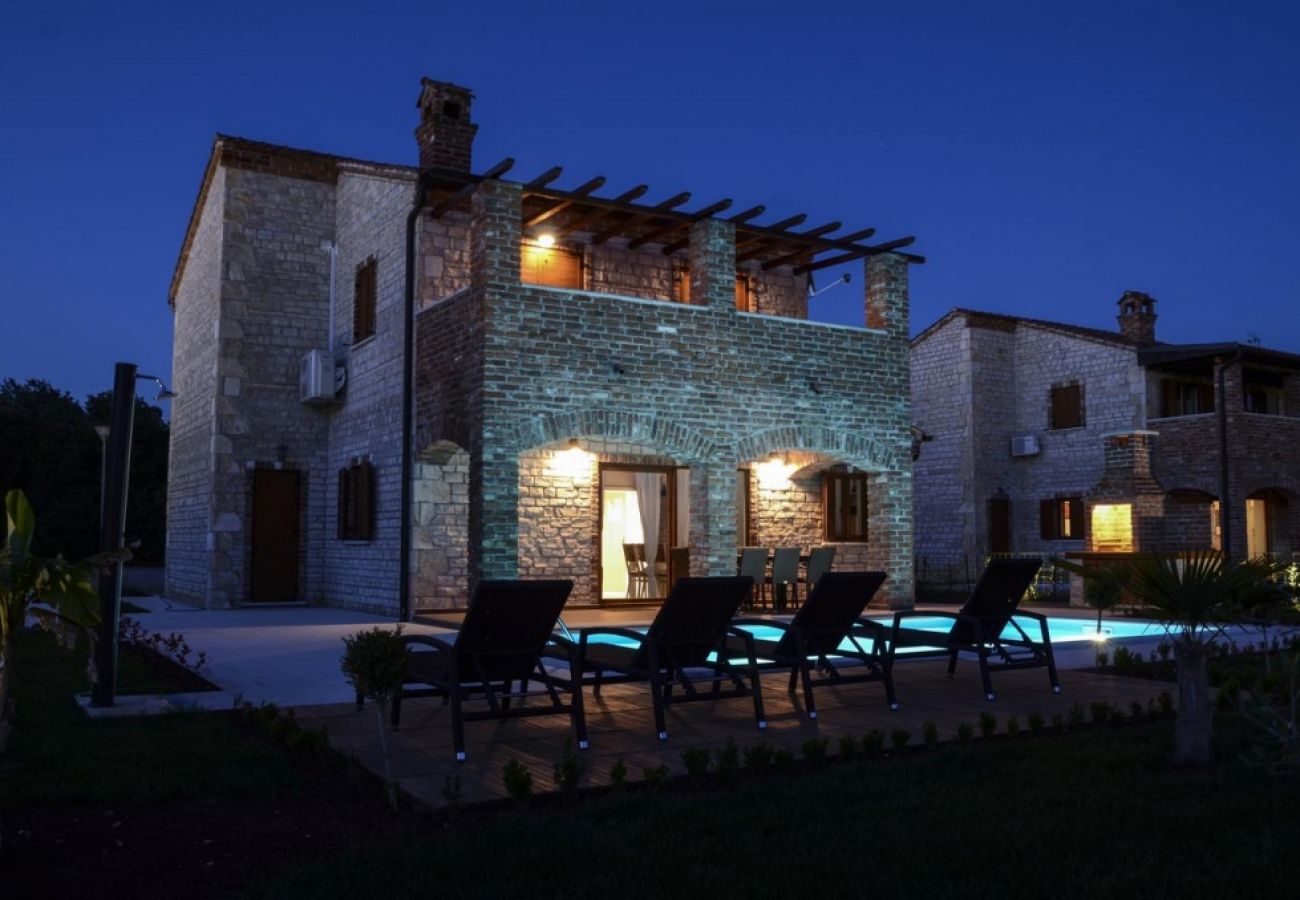 Ferienhaus in Svetvincenat - Ferienhaus in Svetvinčenat mit Terrasse, Klimaanlage, W-LAN, Waschmaschine (4843-1)