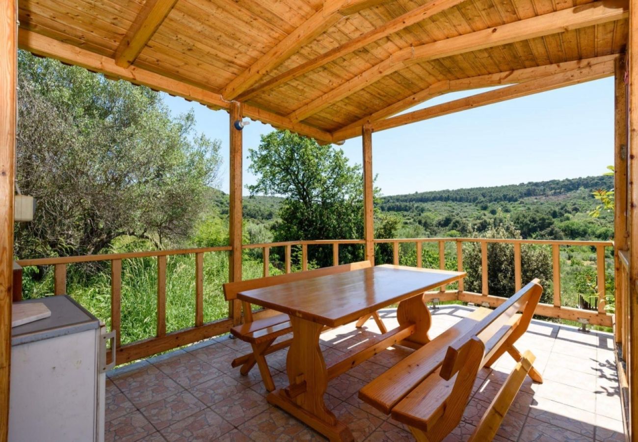 Ferienwohnung in Okrug Donji - Ferienwohnung in Okrug Donji mit Terrasse, Klimaanlage, W-LAN, Waschmaschine (4864-1)