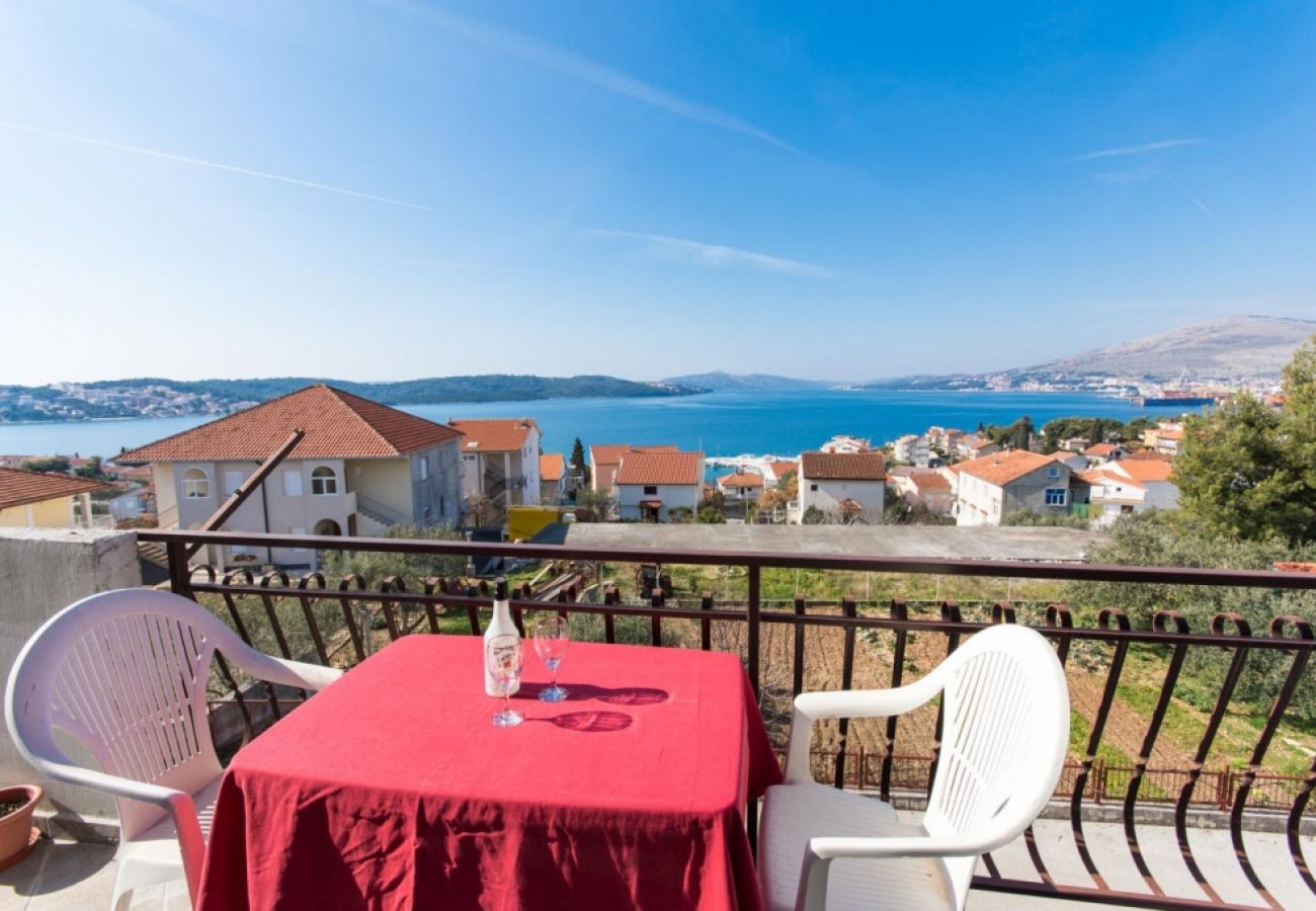 Ferienwohnung in Okrug Gornji - Ferienwohnung in Okrug Gornji mit Meerblick, Balkon, Klimaanlage, W-LAN (4882-2)