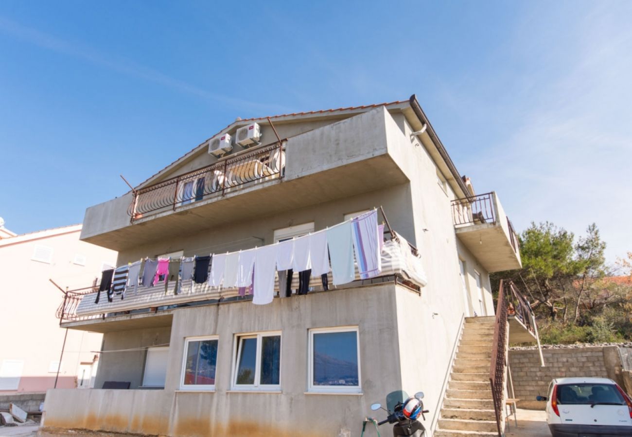 Ferienwohnung in Okrug Gornji - Ferienwohnung in Okrug Gornji mit Meerblick, Balkon, Klimaanlage, W-LAN (4882-2)