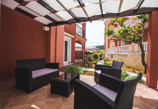 Ferienwohnung in Lopar - Ferienwohnung in Lopar mit Balkon, Klimaanlage, W-LAN, Waschmaschine (4885-1) Ferienwohnung in Lopar - Ferienwohnung in Lopar mit Balkon, Klimaanlage, W-LAN, Waschmaschine (4885-1)