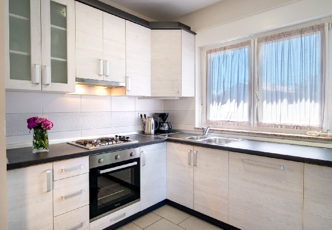 Ferienwohnung in Lopar - Ferienwohnung in Lopar mit Balkon, Klimaanlage, W-LAN, Waschmaschine (4885-1) Ferienwohnung in Lopar - Ferienwohnung in Lopar mit Balkon, Klimaanlage, W-LAN, Waschmaschine (4885-1)