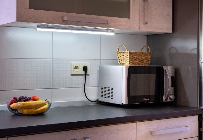 Ferienwohnung in Lopar - Ferienwohnung in Lopar mit Balkon, Klimaanlage, W-LAN, Waschmaschine (4885-1) Ferienwohnung in Lopar - Ferienwohnung in Lopar mit Balkon, Klimaanlage, W-LAN, Waschmaschine (4885-1)