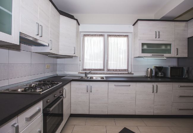 Ferienwohnung in Lopar - Ferienwohnung in Lopar mit Balkon, Klimaanlage, W-LAN, Waschmaschine (4885-1) Ferienwohnung in Lopar - Ferienwohnung in Lopar mit Balkon, Klimaanlage, W-LAN, Waschmaschine (4885-1)