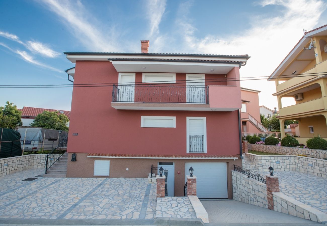 Ferienwohnung in Lopar - Ferienwohnung in Lopar mit Balkon, Klimaanlage, W-LAN, Waschmaschine (4885-2)