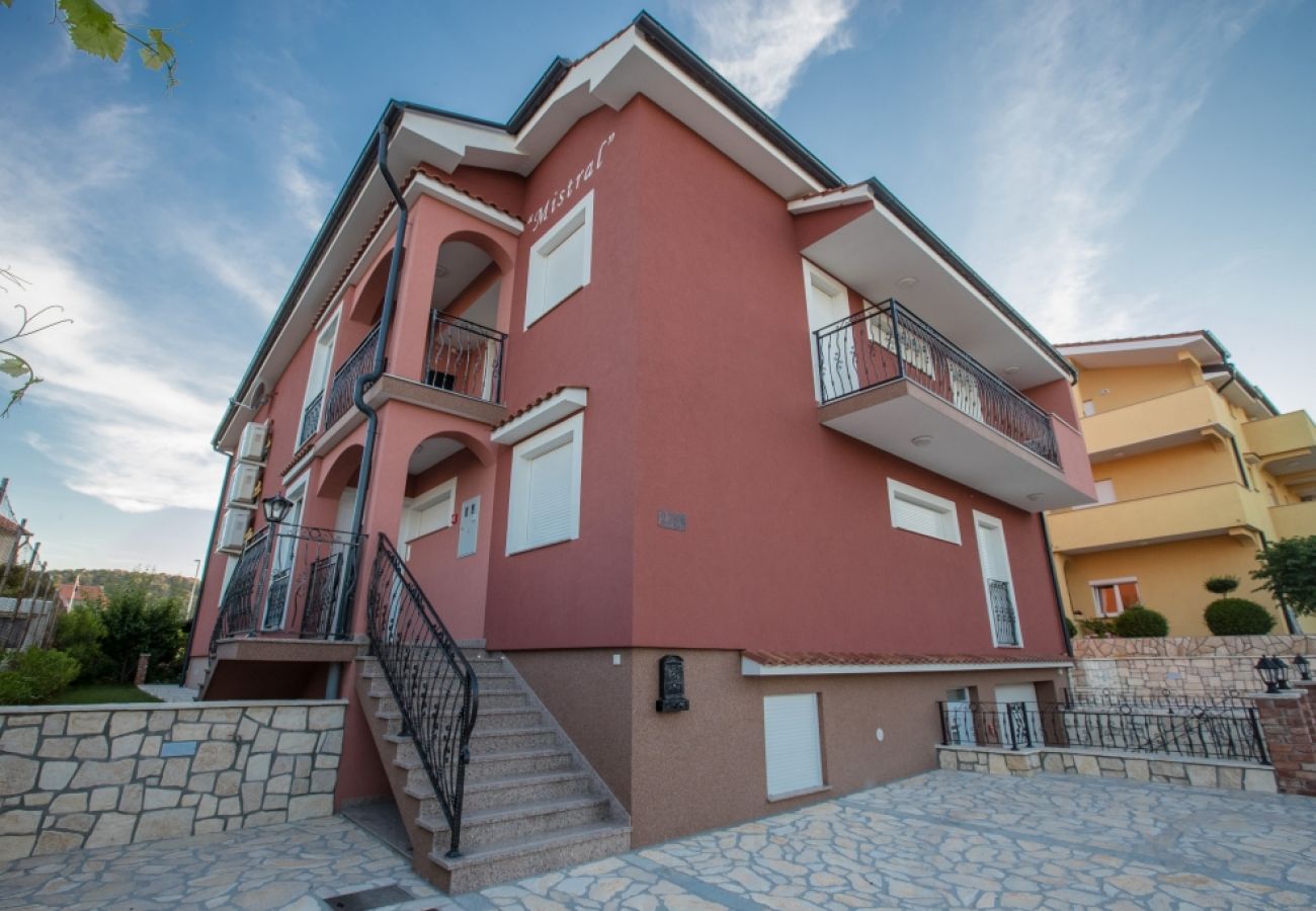 Ferienwohnung in Lopar - Ferienwohnung in Lopar mit Balkon, Klimaanlage, W-LAN, Waschmaschine (4885-2)