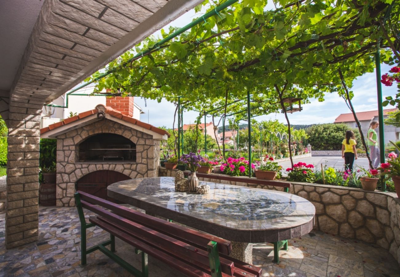 Ferienwohnung in Lopar - Ferienwohnung in Lopar mit Terrasse, Klimaanlage, W-LAN, Waschmaschine (4885-4)