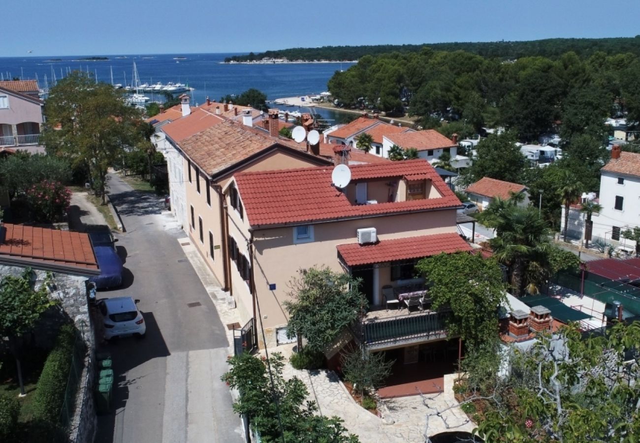 Ferienwohnung in Funtana - Ferienwohnung in Funtana mit Meerblick, Terrasse, Klimaanlage, W-LAN (4879-1)